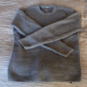 Men's Gray Lululemon Sweater